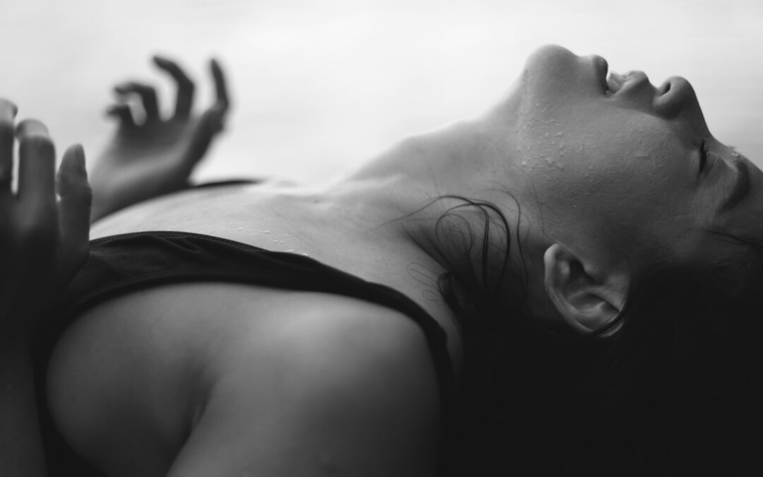 sandra-yoga-photography-lake-kristina-kast